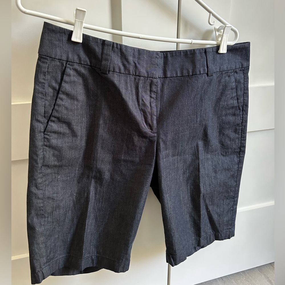 Ann Taylor Signature denim shorts